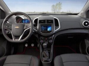 Chevrolet Sonic (Aveo) RS — интерьер