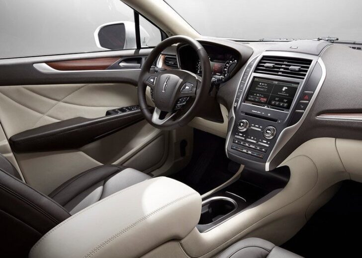 Lincoln MKC — интерьер