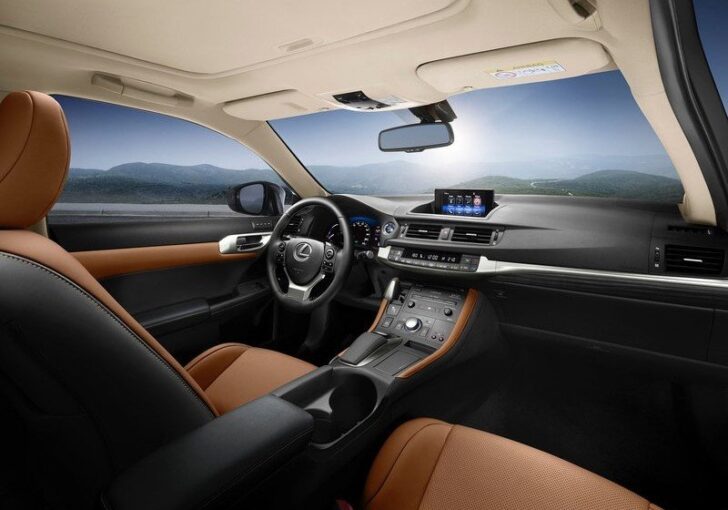 2014 Lexus CT 200h — интерьер