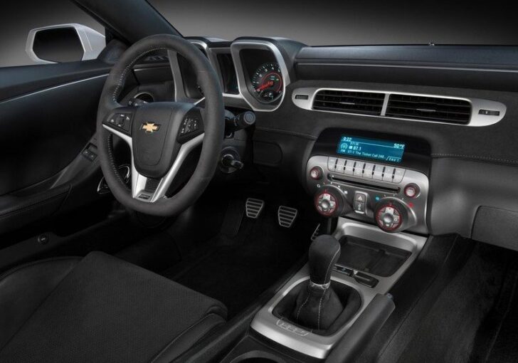 2014 Chevrolet Camaro Z/28 — интерьер