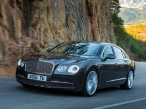 Компания Bentley установила в прошлом году собственный рекорд продаж
