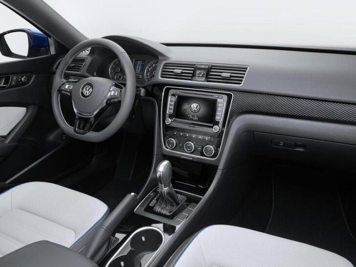 Volkswagen Passat BlueMotion — интерьер