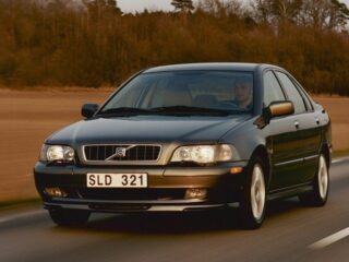 2001 Volvo S40