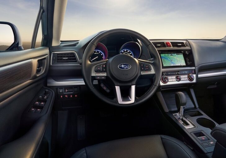 2015 Subaru Legacy — интерьер