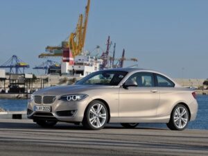 В компании BMW назвали цены на купе 2-Series для российского авторынка
