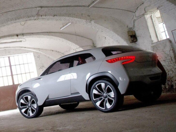 Hyundai Intrado Concept (вид сзади)