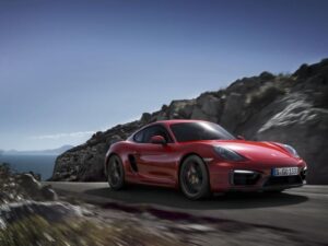 Опубликованы официальные снимки Porsche Boxster GTS и Cayman GTS
