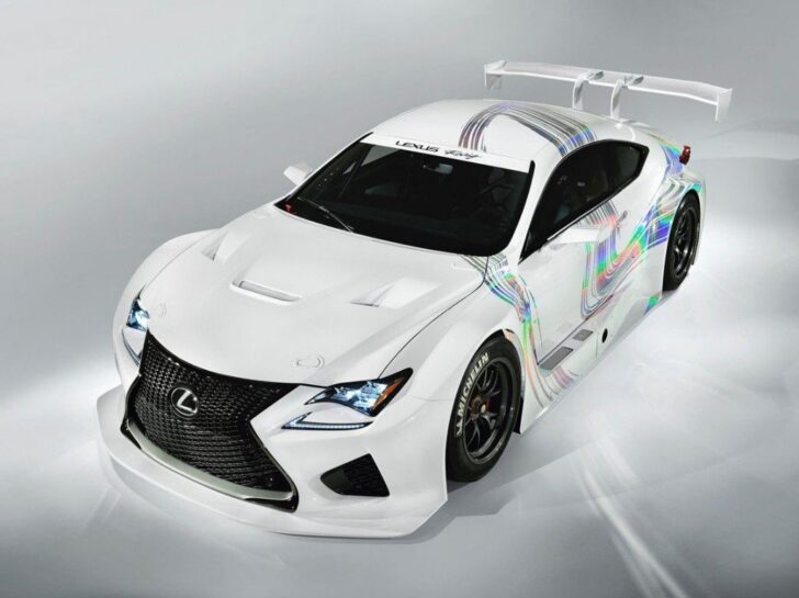 Lexus показал гоночную версию купе RC F