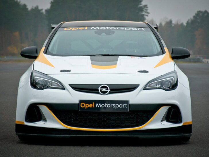 Opel Astra OPC Motorsport появится в России с ценником 1,46 млн. руб