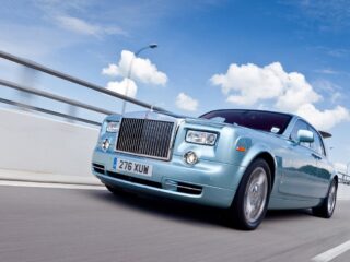 Седан от Rolls-Royce