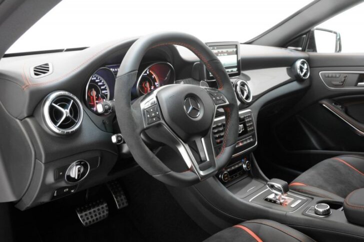 Тюнинг Mercedes-Benz CLA 45 AMG от Brabus — интерьер