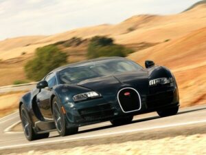 Nissan GT-R и Bugatti Veyron поупражнялись в драг-рейсинге
