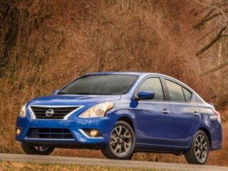 2015 Nissan Versa Sedan