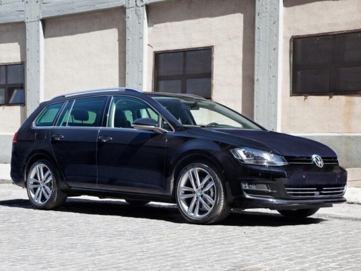 Компания Volkswagen готовит к показу концепт «заряженного» универсала