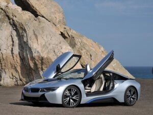 Гибридный спорткар BMW i8 теперь можно купить и в Санкт-Петербурге