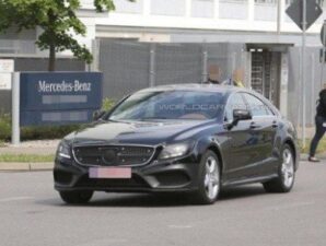 Обновленный Mercedes-Benz CLS-класса готовят к официальной премьере