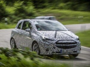 В Интернет попало первое видео новой Opel Corsa