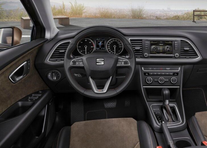 2015 Seat Leon X-Perience — передняя панель