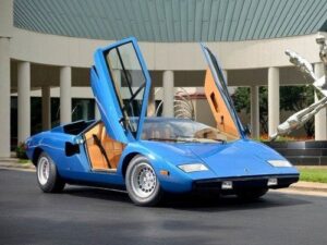 Эксклюзивный спорткар Lamborghini продан на аукционе за $1,2 млн