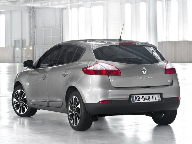 2014 Renault Megane — вид сзади