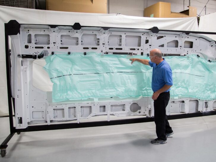 Ford создал самую большую в истории подушку безопасности
