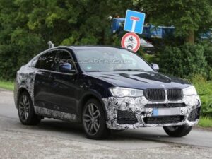 Компания BMW тестирует «заряженную» модификацию кроссовера X4