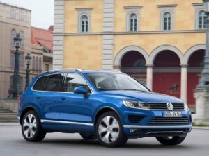 Volkswagen назвал цены на обновленный «Туарег» для России