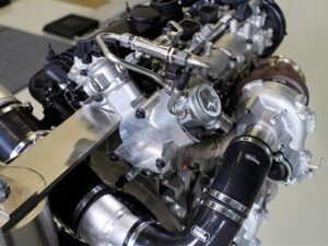 Инженеры Volvo сняли с 4-цилиндрового двигателя 450 л.с
