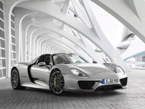 Porsche обещает переоборудовать все модели в «гибриды»