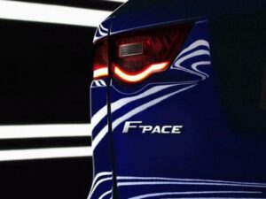 Шильдик Jaguar F-Pace