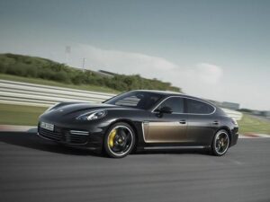 Второе поколение фастбэка Porsche Panamera дебютирует уже в следующем году