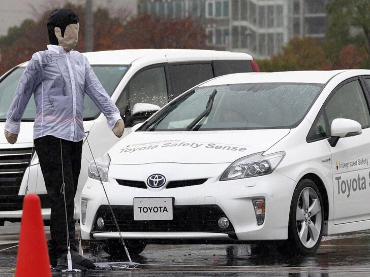 Комплексы безопасности от Toyota станут не только эффективными, но и доступными