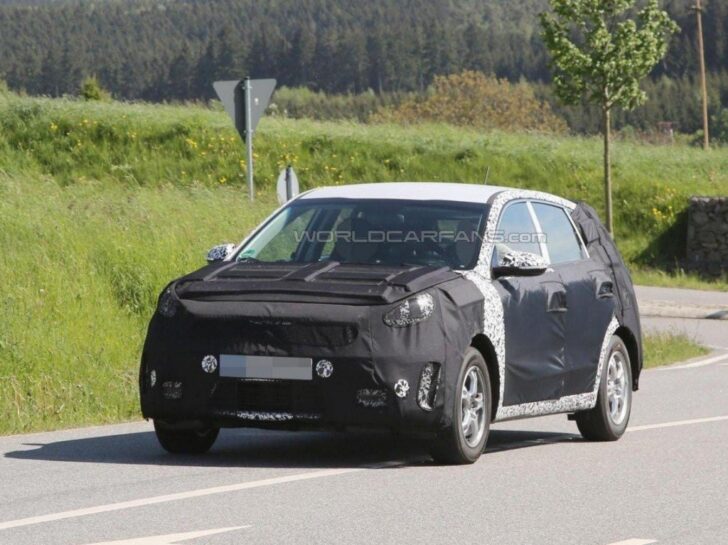 Kia приступила к дорожным тестам нового Cee'd Sportsvan
