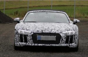 Audi R8 Spyder нового поколения попала в объективы фотошпионов
