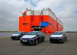 Toyota Mirai с водородными моторами прибыли в Европу