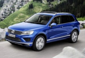 В России прекращены продажи некоторых версий Volkswagen Touareg