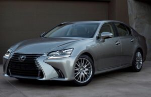 Компания Lexus официально представила обновленный GS