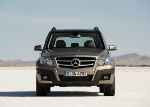 На территории Российской Федерации Mercedes-Benz перестал выпускать кроссовер GLK-Class