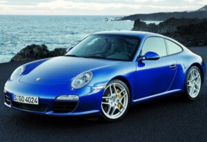 Папарацци заметили обновленный Porsche 911 Carrera