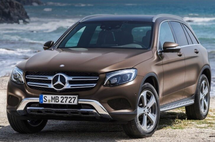 Mercedes-Benz стал лидером среди люксовых «немцев»