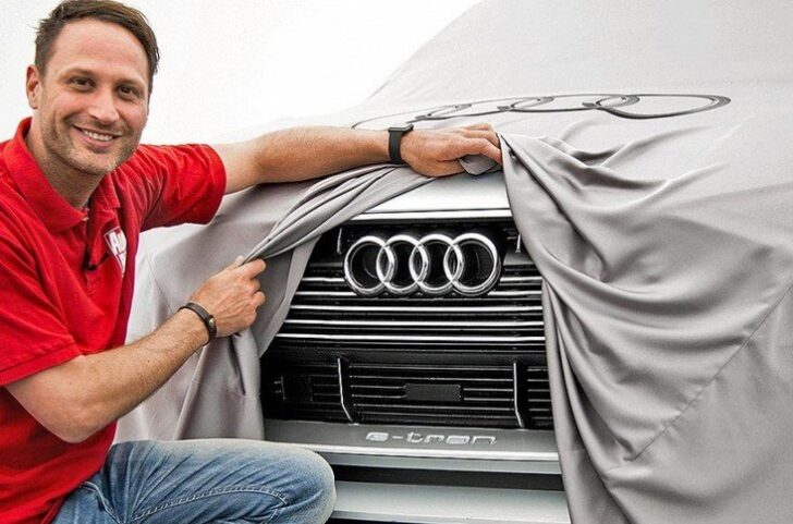 Компания Audi опубликовала первый тизер e-tron quattro
