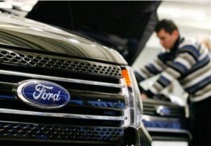 Автомобили Ford в России будут отвечать на сообщения в социальных сетях