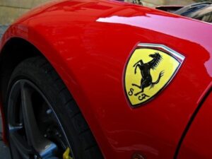 Ferrari планирует увеличить количество выпускаемых машин