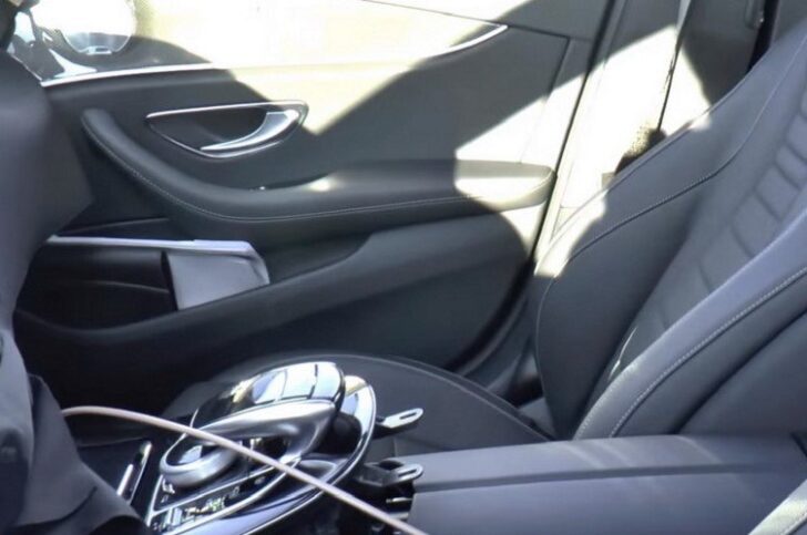 В шпионском видео рассекречен салон Mercedes-Benz E-Class 2016