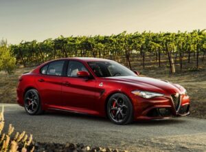 Alfa Romeo раскрыла моторную линейку седана Giulia для рынка США