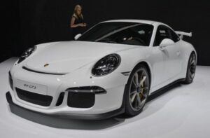 Новый Porsche 911 GT3 получит механическую трансмиссию