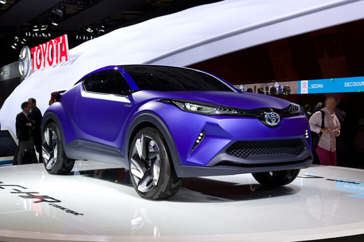 Toyota представит серийную версию C-HR на автосалоне в Детройте