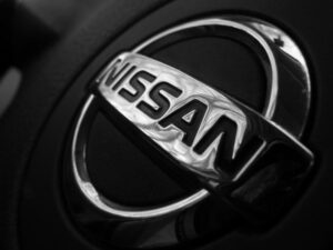 Завод Nissan в Санкт-Петербурге перешел на односменный график работы