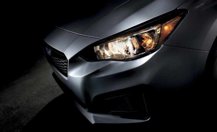 Subaru показала кусочек новой Impreza и назвала дату ее дебюта