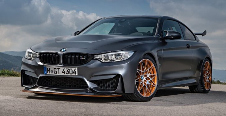 BMW назвал российские расценки на купе BMW M4 GTS